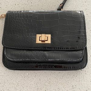 Aldo black purse . Never used
